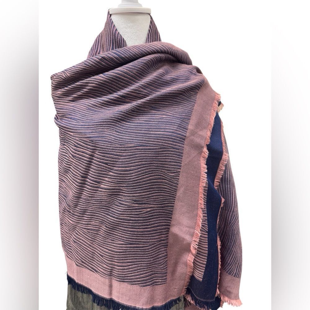 Auth Louis Vuitton Blue Pink Epi Textured Wrap Shawl Stole Cashmere Silk - Picture 4 of 13